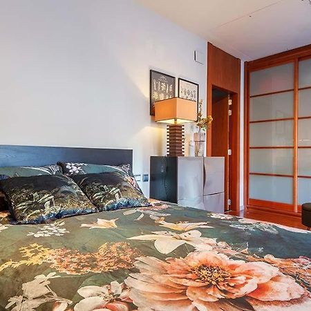ビルバオVivienda Turistica Duplex Isozaki-Guggenheimアパートメント エクステリア 写真